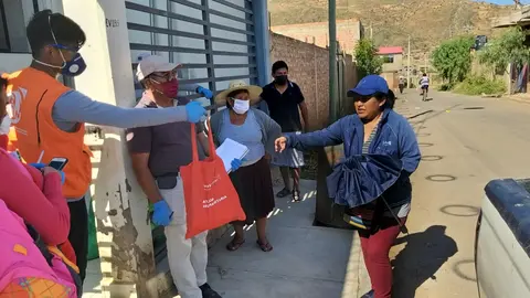 Visi&oacute;n Mundial Bolivia entrega donaciones a familias necesitadas en la ciudad de Cochabamba Foto: Visi&oacute;n Mundial Bolivia
