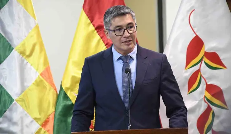 Gabriel Espinoza, ministro de econom&iacute;a. (Foto. El D&iacute;a).