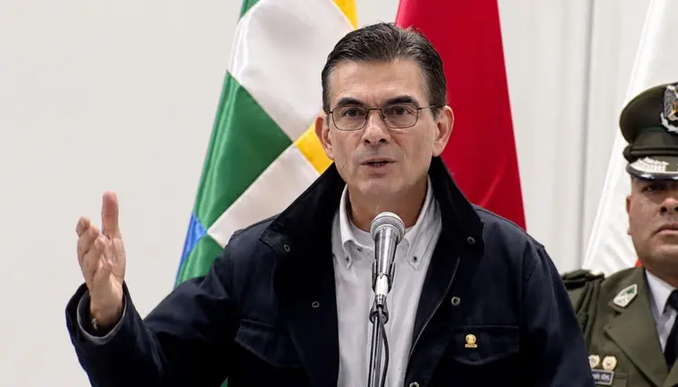 Rodrigo Paz Pereira promulg&oacute; oficialmente la Ley 1740 de Regulaci&oacute;n de los Estados de Excepci&oacute;n (Foto: Radio Panamericana)