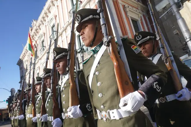 Polic&iacute;a