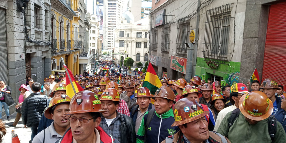 Mineros marchan en La Paz Foto: Sputnik / Marco Teruggi