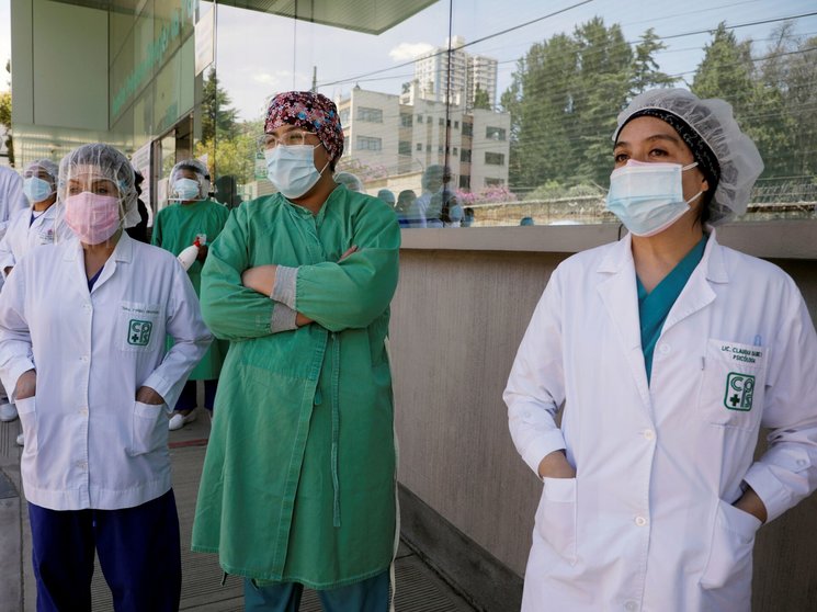 Médicos bolivianos. (Foto. Sputink Mundo).