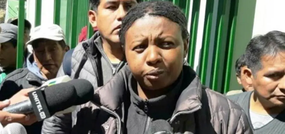 elena flores el alte&ntilde;o