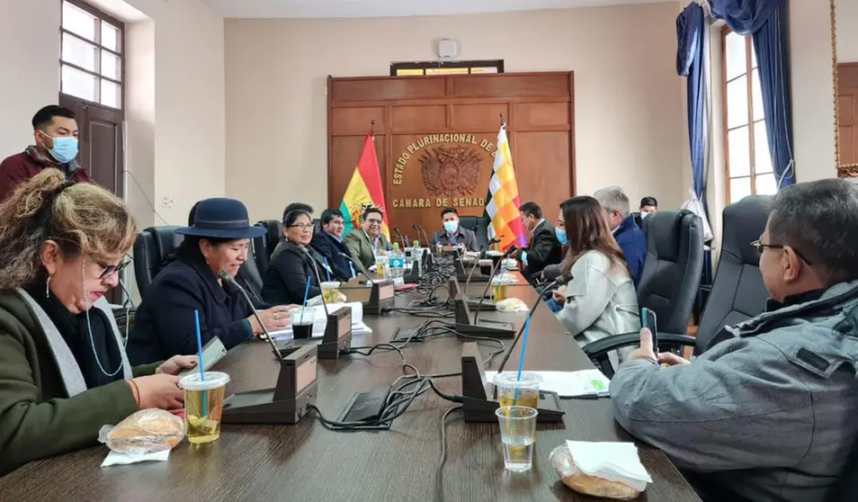 Aspirantes a la Defensor&iacute;a del Pueblo (Foto: La Raz&oacute;n)