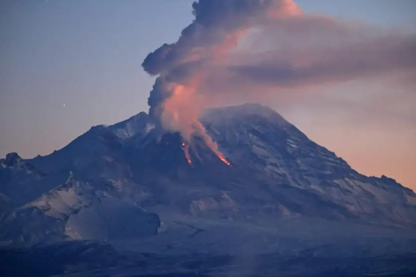 Volc&aacute;n Shiveluch. (Foto: Rusia Tv).