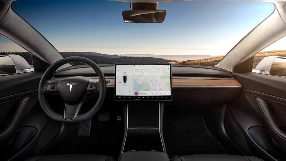 Panel de Tesla. (Foto: Infobae).
