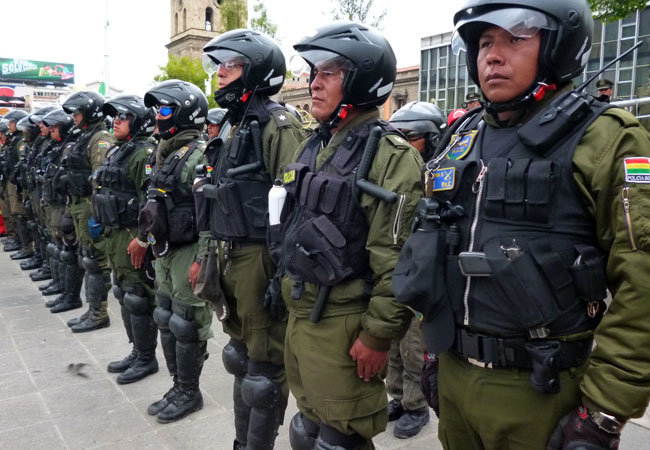 Policía Boliviana. (Foto: Bol).