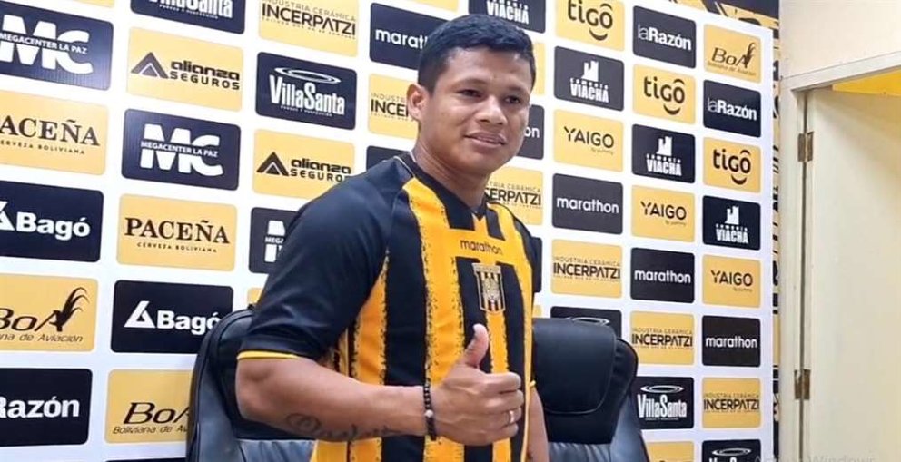 Carlos Roca, defensor boliviano. (Foto. Club The Strongest).