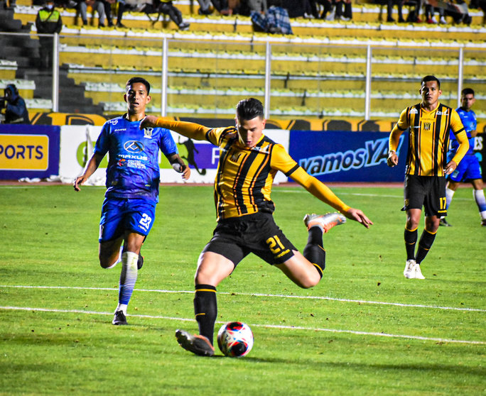 Eugenio Isnaldo marcando su primer gol. (Foto: Club The Strongest).