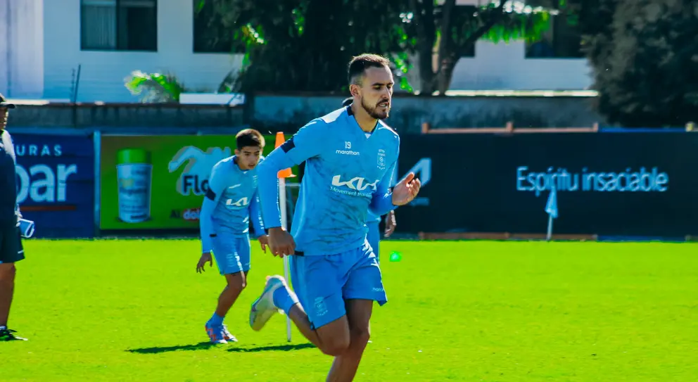 Luis Haquin, defensor boliviano. (Foto. Club Blooming).