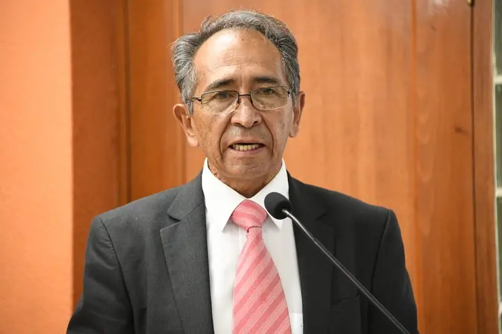 Edgar Villegas, Colegio M&eacute;dico de La Paz. (Foto: Min. Salud).