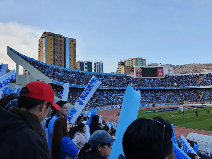 Hinchada bolivarista.