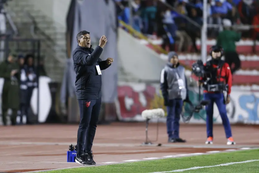 Wesley Carvalho, director t&eacute;cnico brasile&ntilde;o. (Foto: Esporte Newns Mundo).