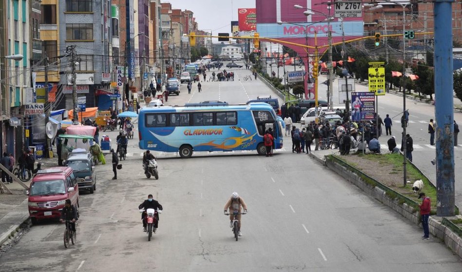 Bloqueo en El Alto. (Foto: La Razón).