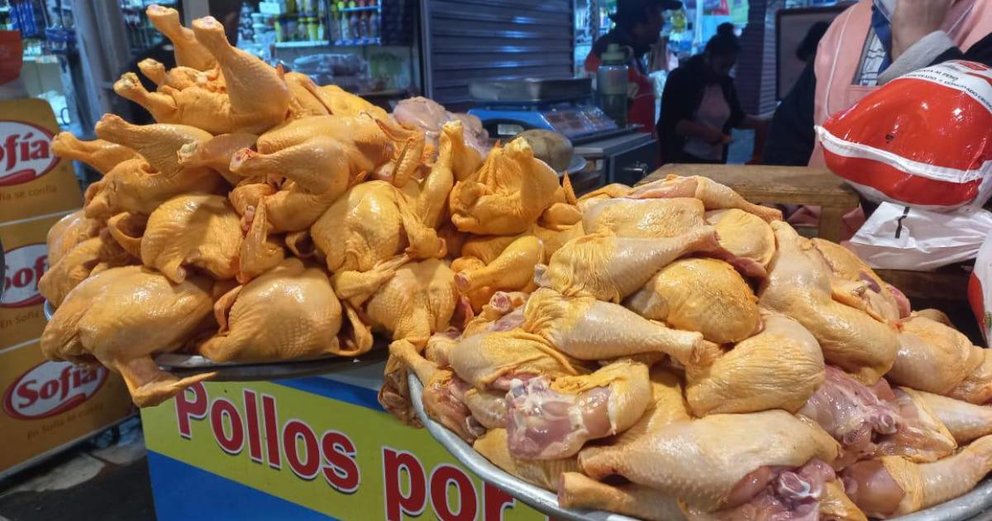 Carne de Pollo en mercado Foto: RRSS