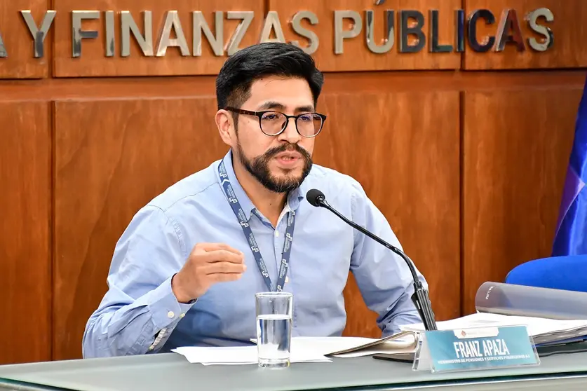 Franz Apaza, viceministro de pensiones. (Foto: SAB).