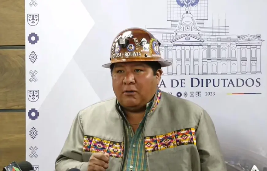 Hilari&oacute;n Mamani, senador masista. (Foto: Unitel).
