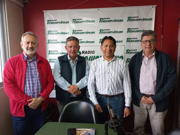 De izquierda a derecha: Fabi&aacute;n Yacsik, Luis Eduardo Siles, Jos&eacute; Luis Flores y Antonio G&oacute;mez.