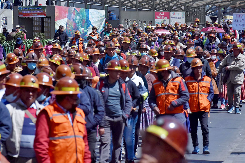 Mineros de Bolivia. (Foto: Jornada).