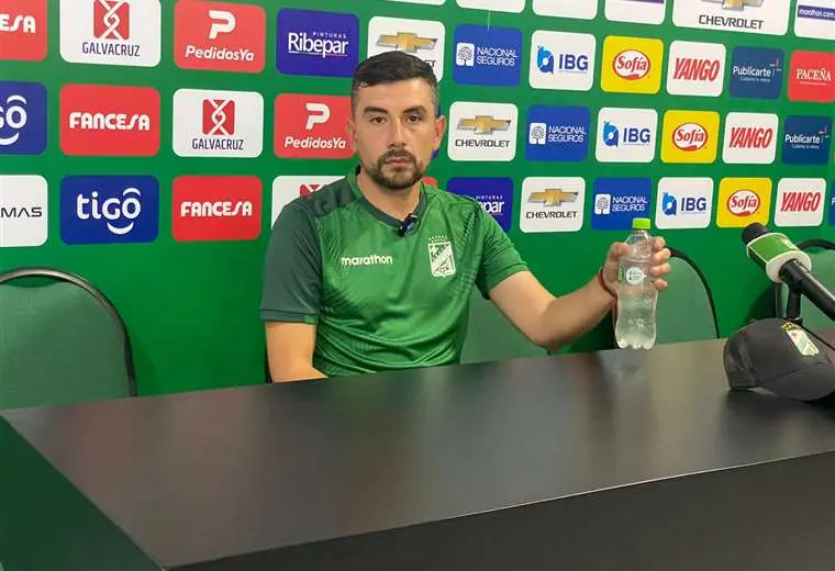 Rodrigo Venegas, entrenador chileno. (Foto: El Deber).