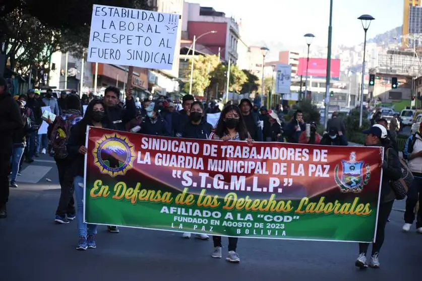 Trabajadores Municipales. (Foto: Gustavo Ticona v&iacute;a ABI).