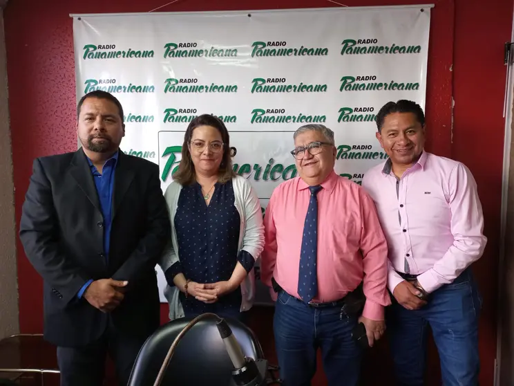 De izquierda a derecha: Joshua Bellott, Roc&iacute;o Molina, Julio Alvarado y Jos&eacute; Luis Flores.