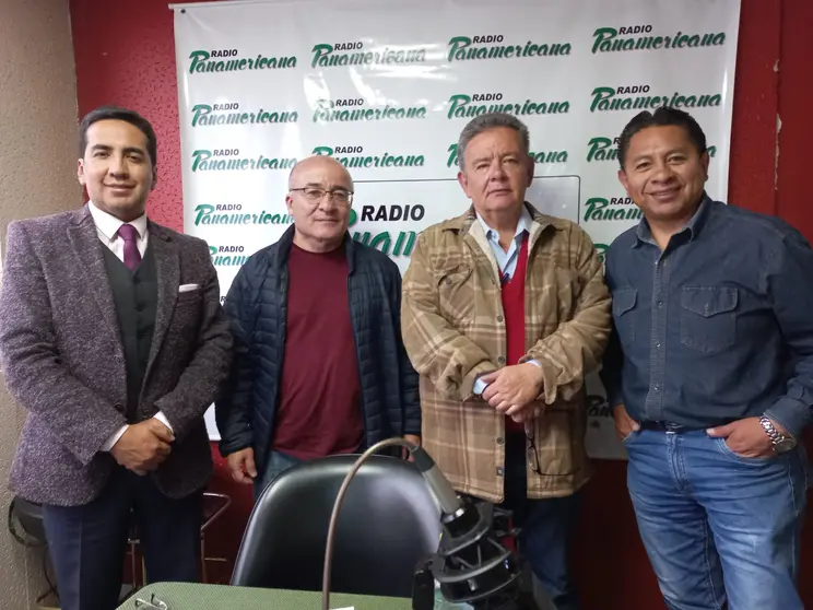 De izquierda a derecha: William Bascop&eacute;, Hugo Moldiz, Luis Eduardo Siles y Jos&eacute; Luis Flores.