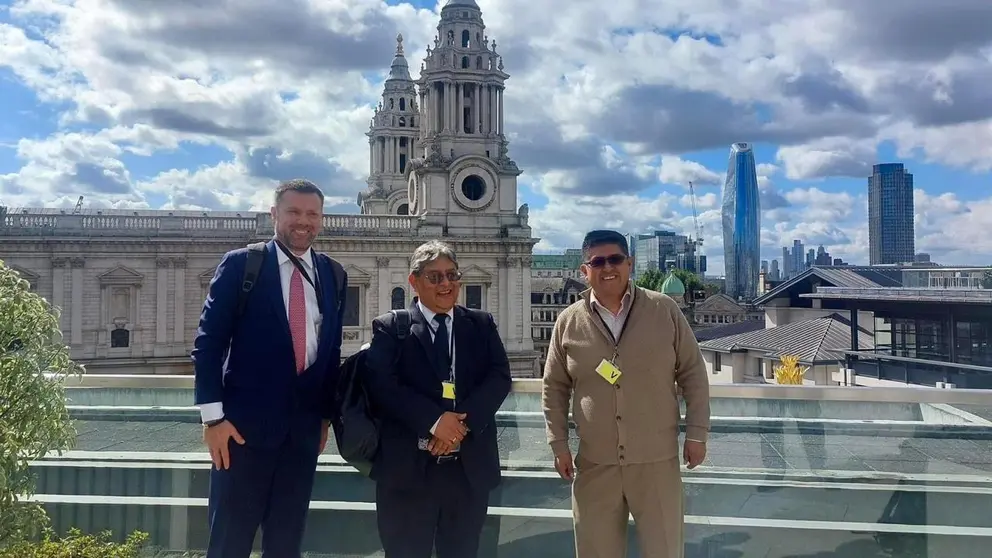 Presidente del BCB se re&uacute;ne con l&iacute;deres financieros en Londres
