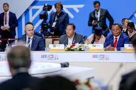Luis Arce en la cumbre de los Brics.