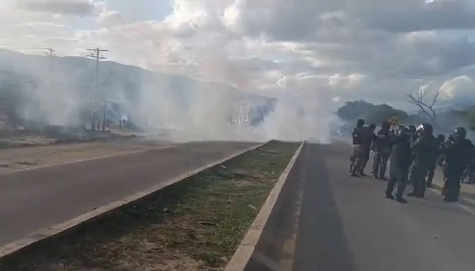 Bloqueos Mairana. (Foto. Unitel).