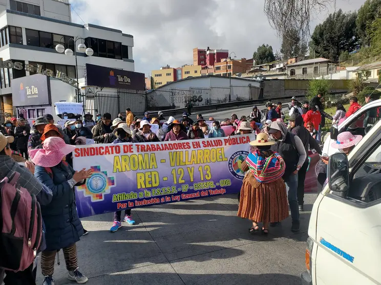 Trabajadores de la salud. (Foto. La Raz&oacute;n)