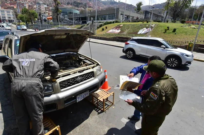 Inspecci&oacute;n t&eacute;cnica vehicular. (Foto: La Patria).