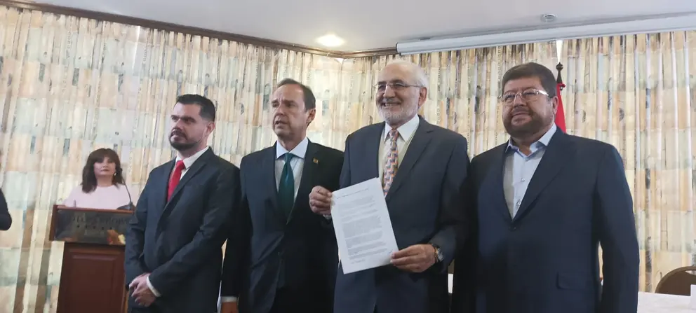 Bloque de unidad. (Foto: EsLatino).