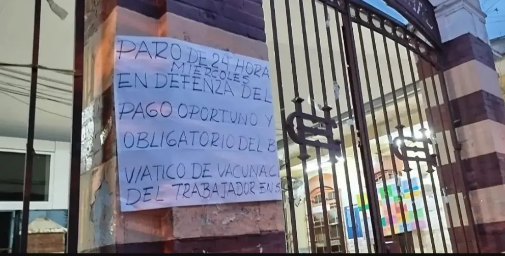 Paro trabajadores de salud. (Foto: Visi&oacute;n 360).