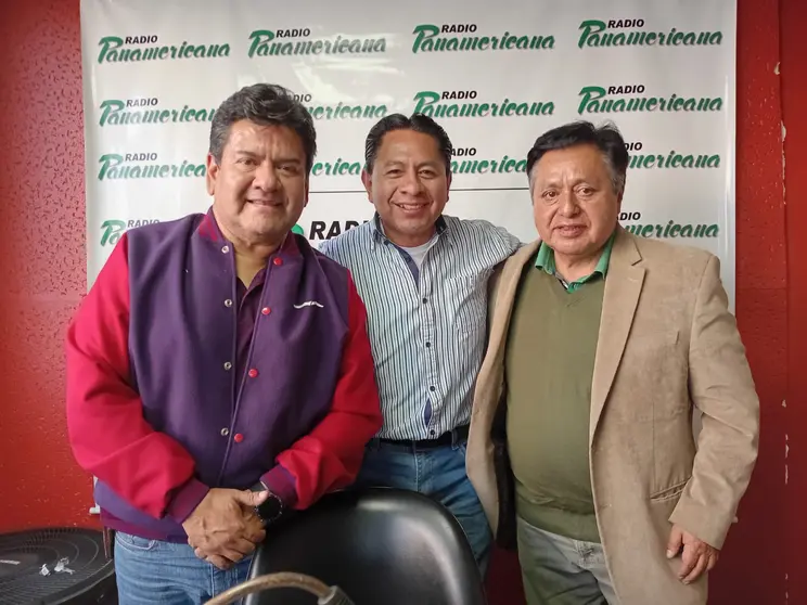 De izquierda a derecha: Mauricio Mu&ntilde;oz, Jos&eacute; Luis Flores y Luis Vasquez Villamor.
