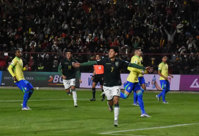Miguel Terceros celebrando el gol de la victoria ante Brasil. (Foto. RR. SS.).