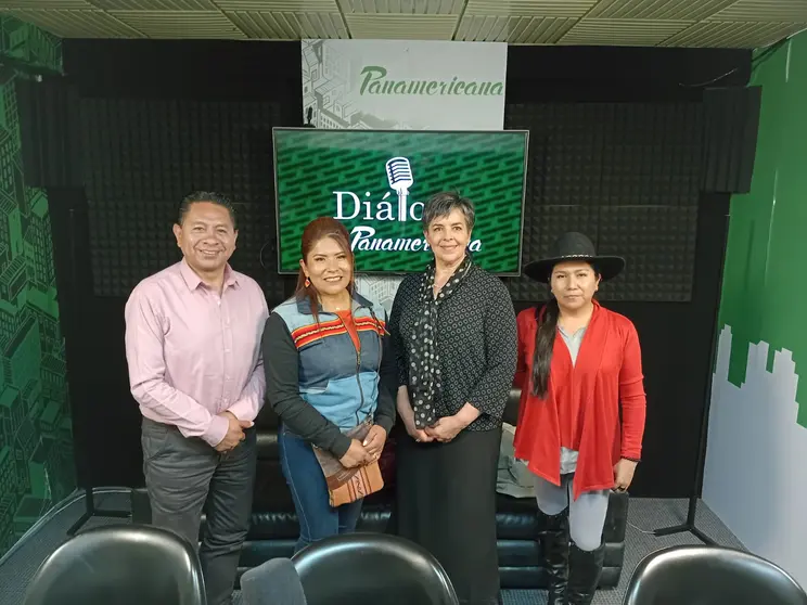 De izquierda a derecha: Jos&eacute; Luis Flores, Catherine Pinto, Cecilia Requena y Marianela Paco.