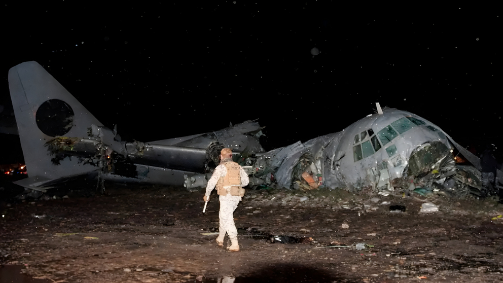 Accidente de un avi&oacute;n militar H&eacute;rcules C-130 en El Alto, Bolivia (Foto: RRSS - X)