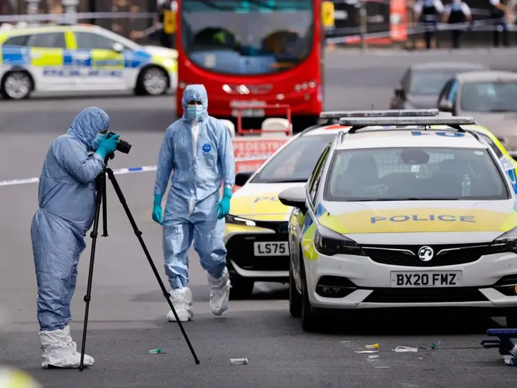 Escena del apu&ntilde;alamiento jud&iacute;o en Londres.