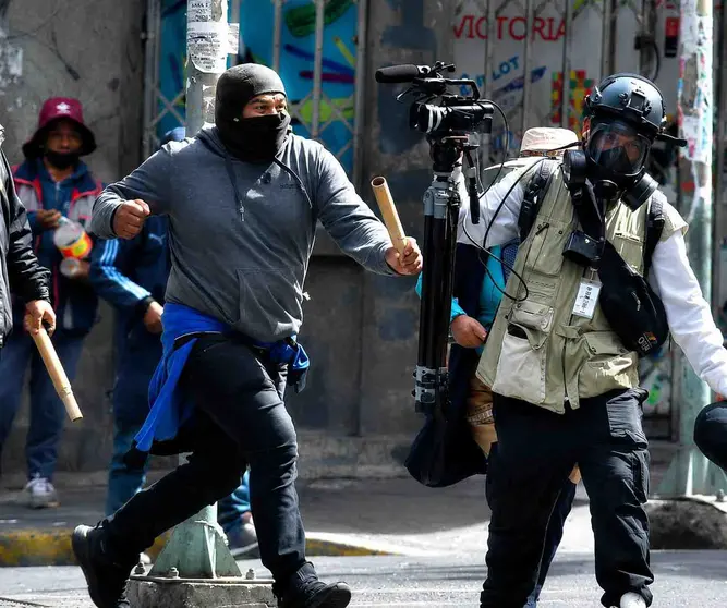 Personas en protestas agreden a la prensa (Foto: RRSS)