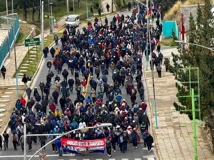 Marcha de transportistas en La Paz (Foto: Radio Panamericana)