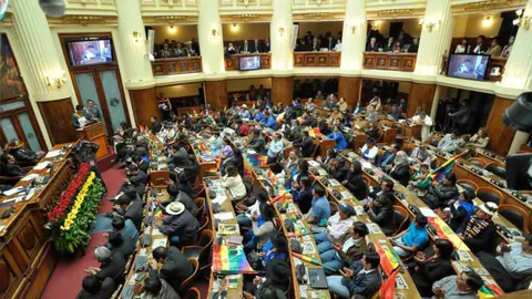 Asamblea-Pluri- el pais