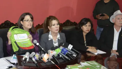 MOLICA CASO MOCHILAS LA RAZON