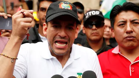 Luis Fernando Camacho durante una protesta contra Evo Morales en La Paz (REUTERS/Carlos Garcia Rawlins)