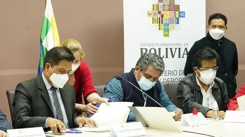 Colegio Medio de Bolivia (Foto: Ministerio de Salud)