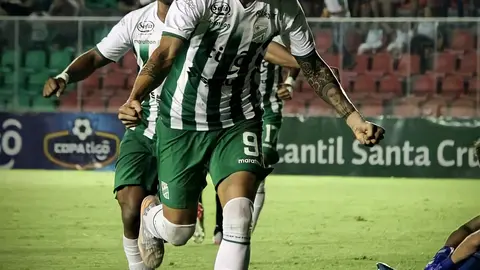 Facundo Su&aacute;rez, jugador de f&uacute;tbol. (Foto: El Mundo).