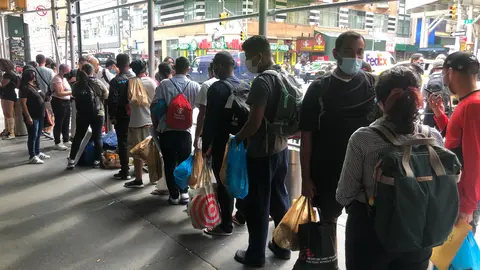 Inmigrantes en Nueva York. (Foto. Art&iacute;culo 66).