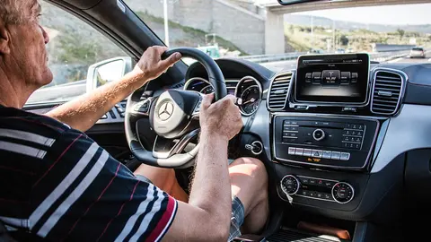 Mercedes-Benz, imagen referencial. (Foto: Pixabay).