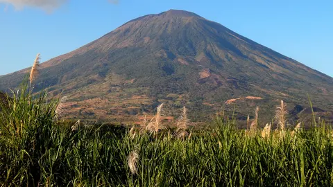 Volc&aacute;n Chaparrastique. (Foto: El Salvador Gram).