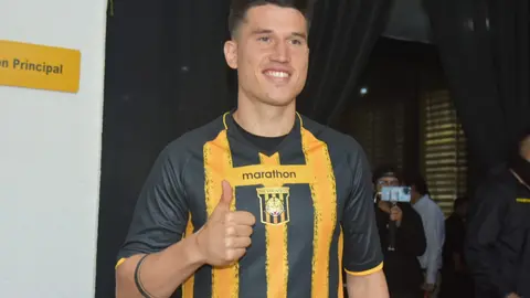 Eugenio Isnaldo, delantero de The Strongest. (Foto: El Diario).